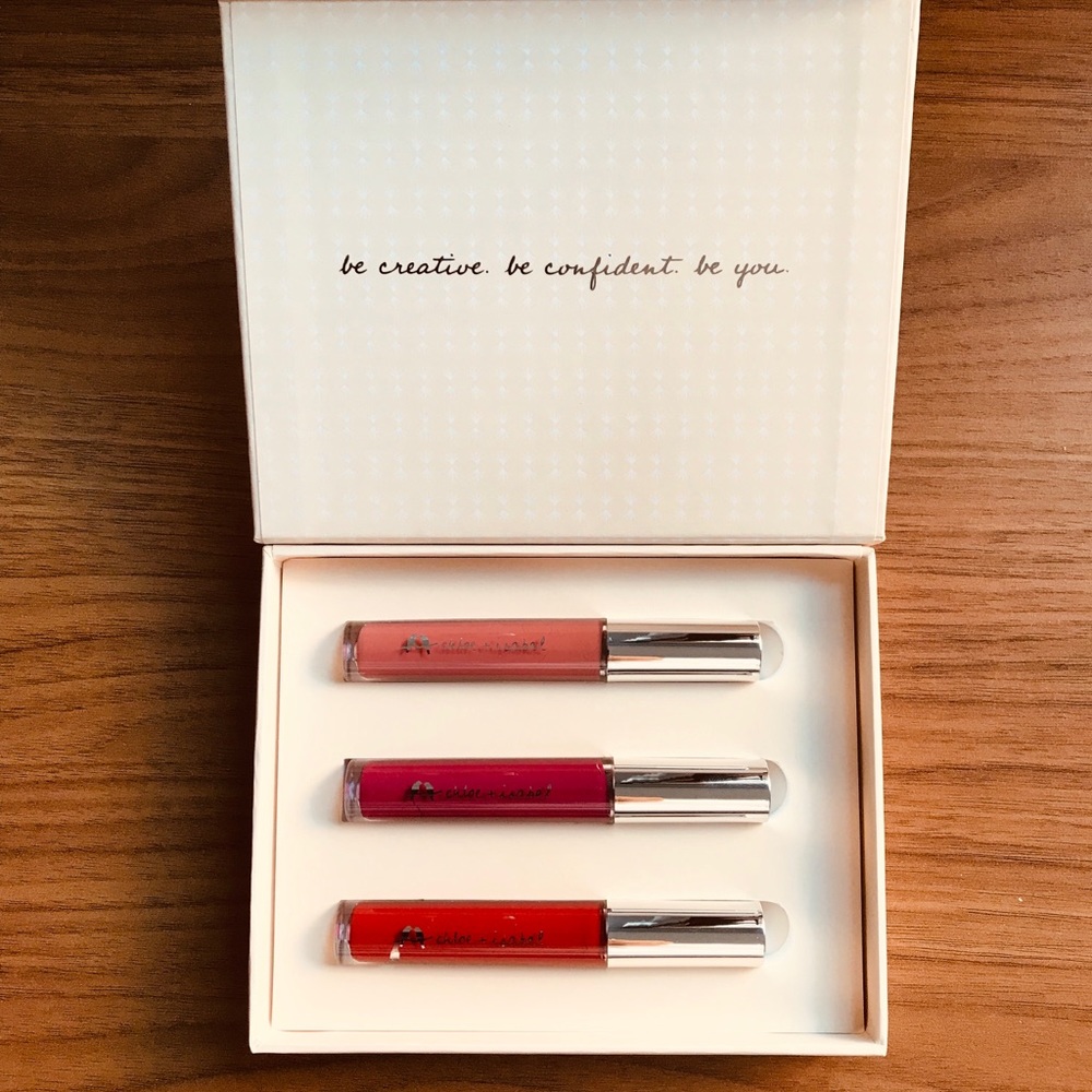 Chloe + Isabel Liquid Lipstick